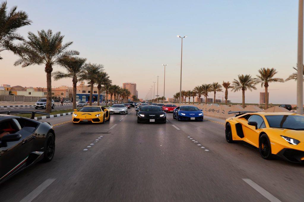 لامبورجيني تنظم حدث Movember bull Run في الخبر بالسعودية