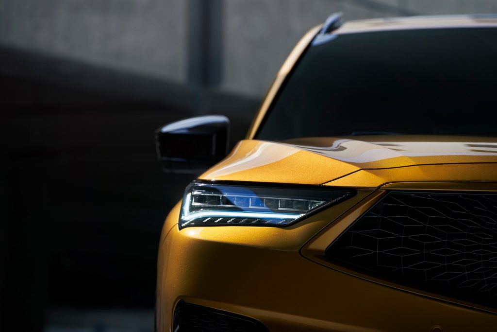 أكيورا تسجل اسم ADX وتوقعات بأن تكون أول سياراتها متعددة الاستخدامات الكهربائية