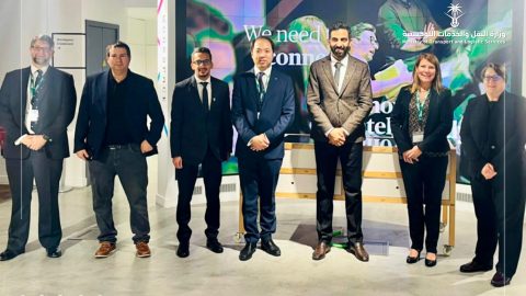 السعودية تشارك في معرض السيارات الكهربائية بلندن