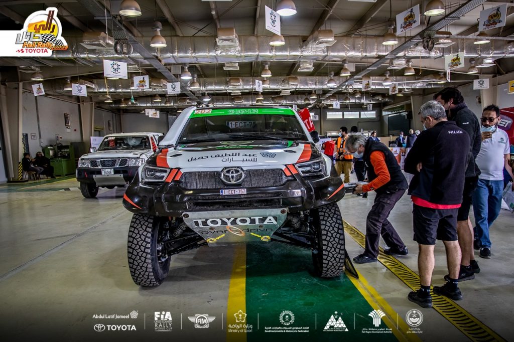 انطلاق حفل افتتاح رالي حائل تويوتا الدولي في السعودية