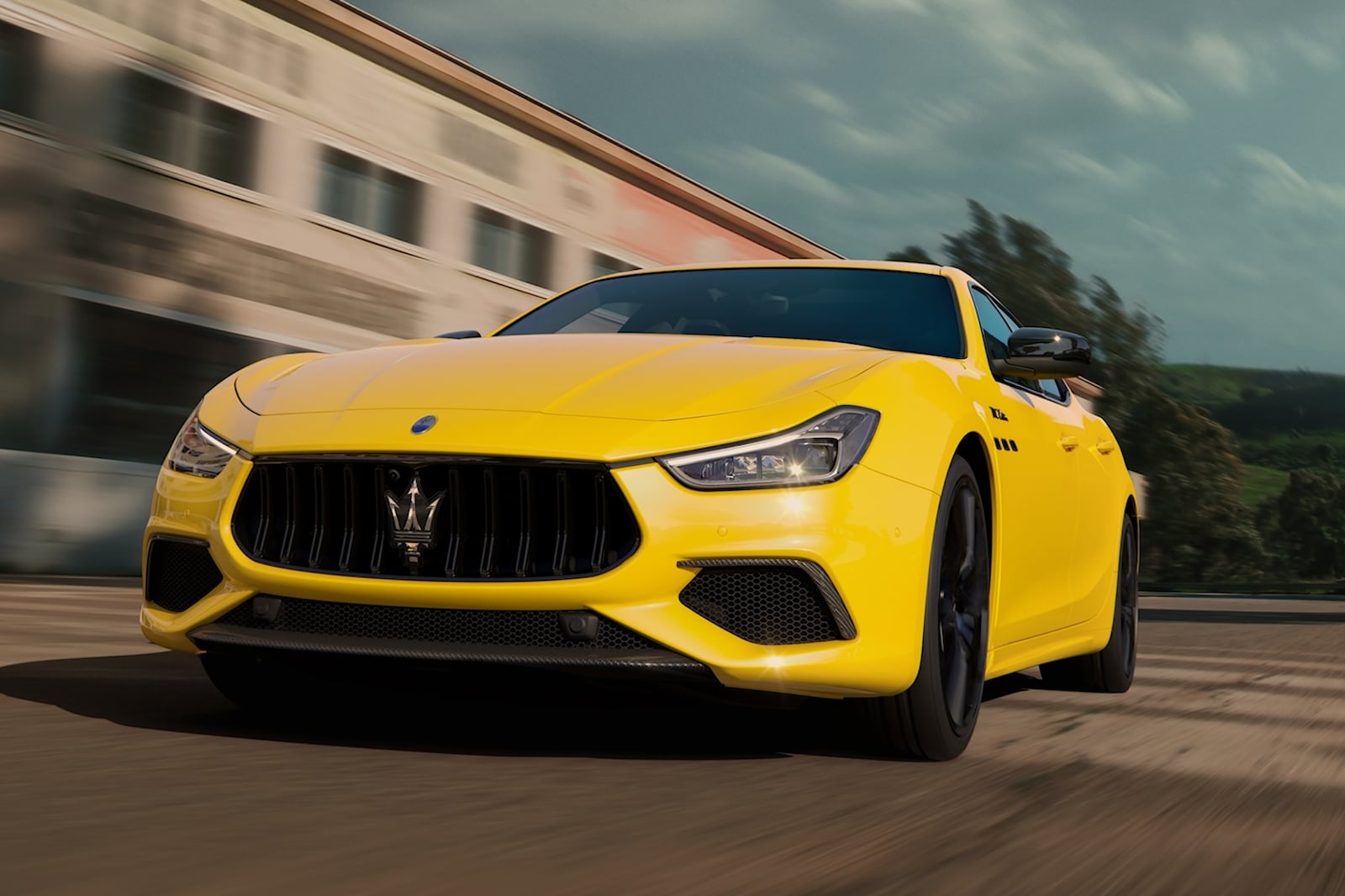 مازيراتي تطلق سلسلة إصدارات MC للاحتفاء بتاريخ العلامة في سباقات السيارات