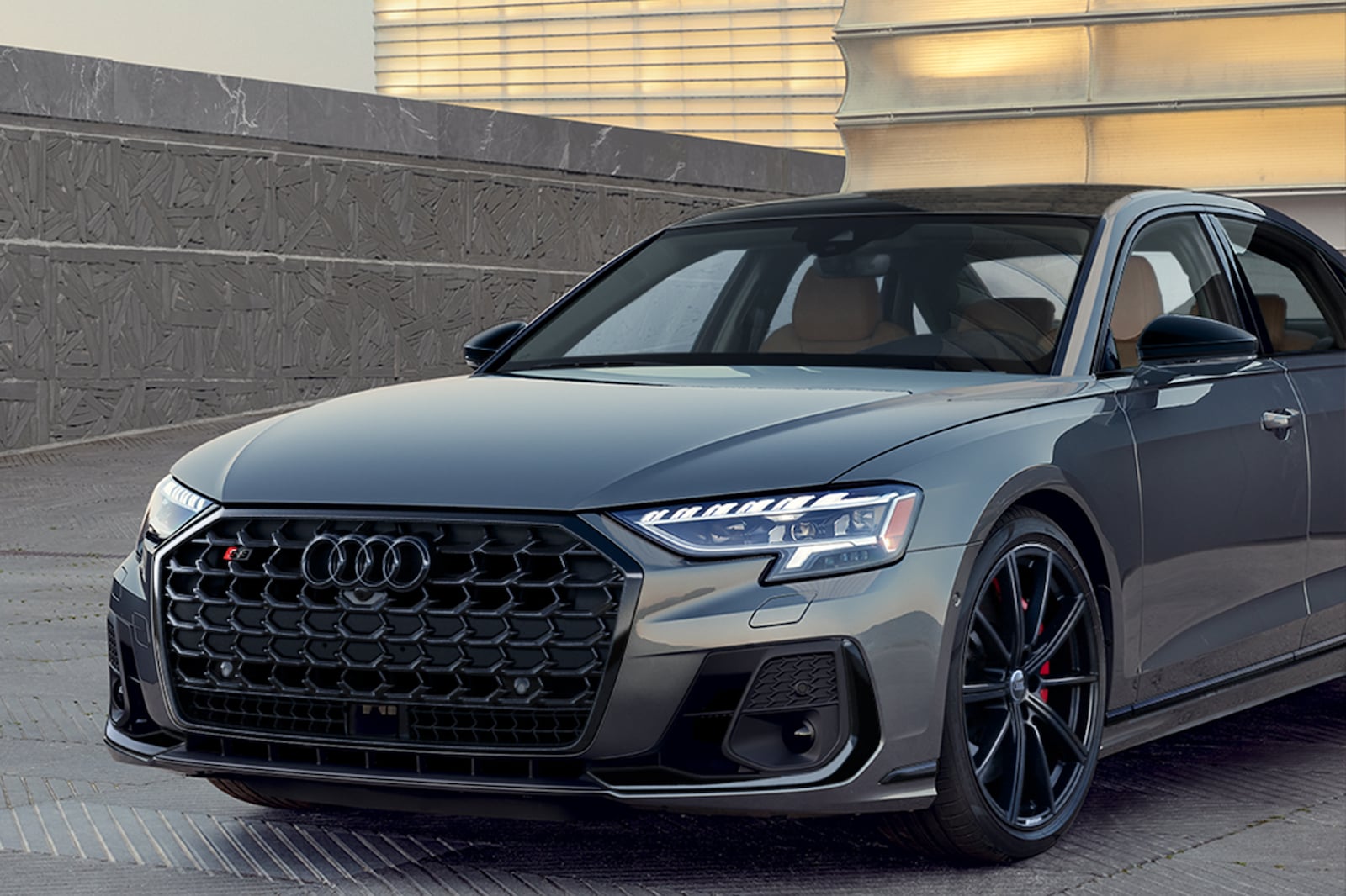 أودي A8 وS8 موديلي 2022 يظهران رسمياً بتكلفة أقل