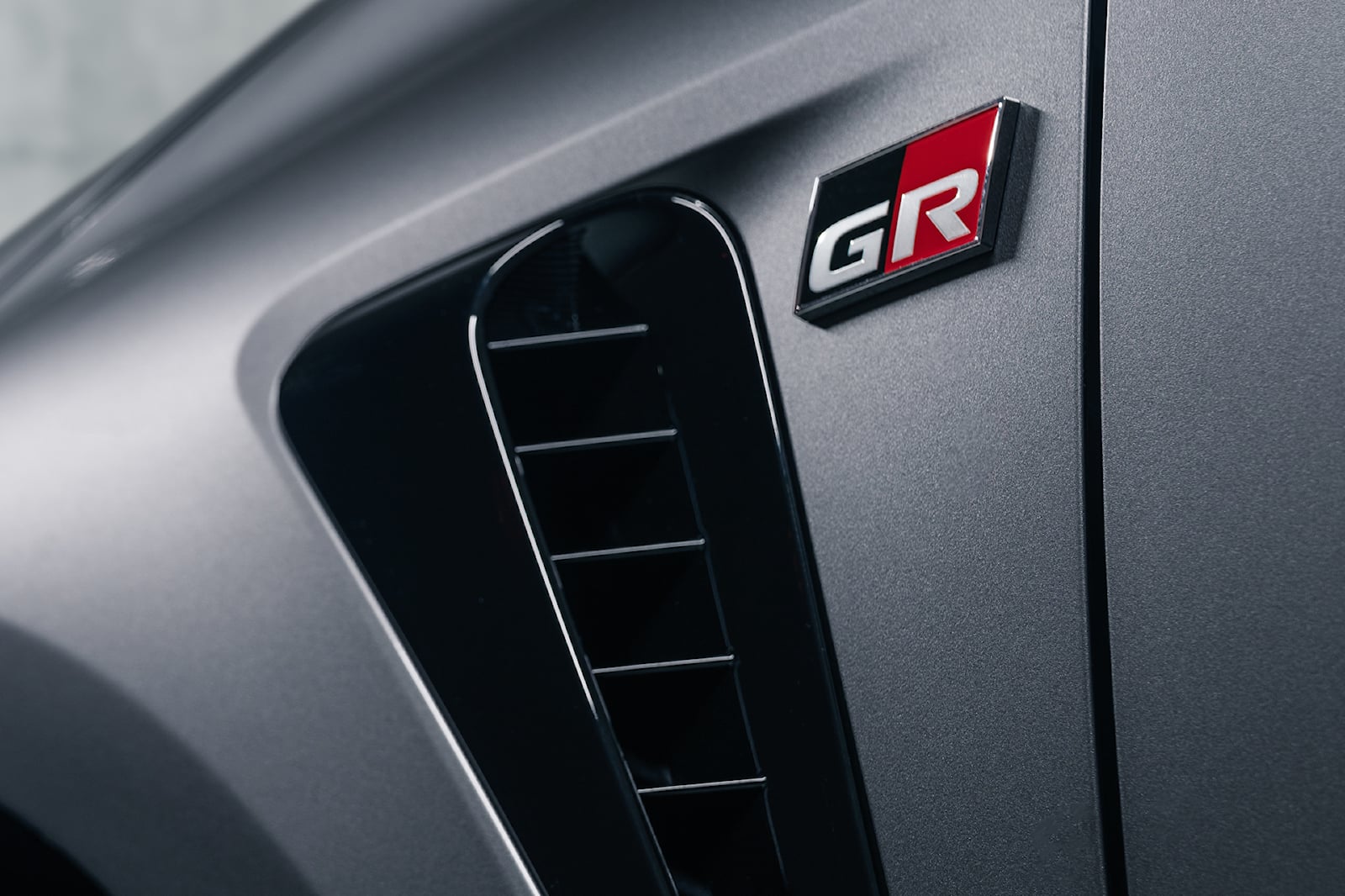 تويوتا جي آر كورولا ستقدم هذا الأسبوع