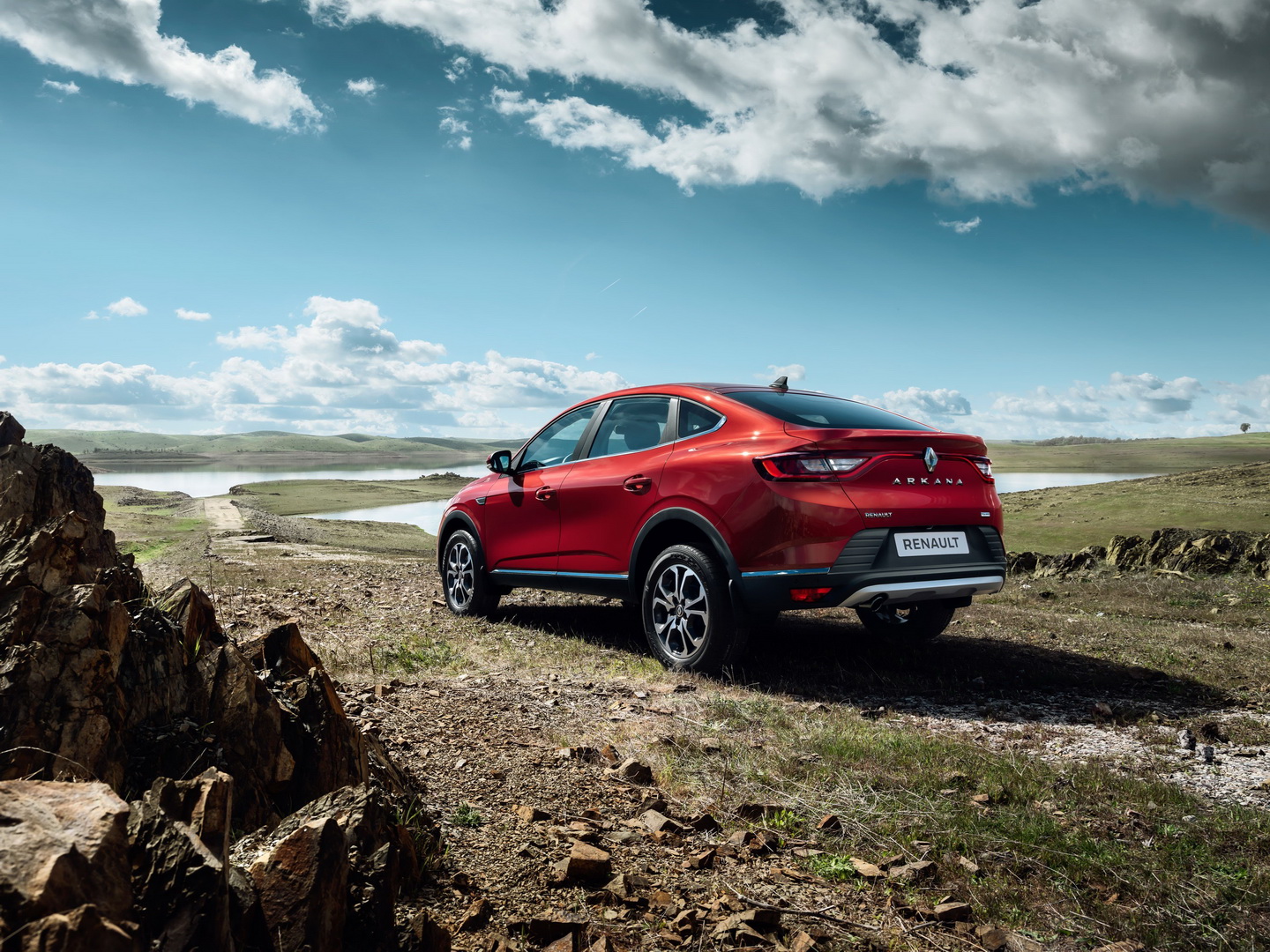 رينو تخشي الخروج من روسيا تجنباً تأميم أسهمها في أفتوفاز