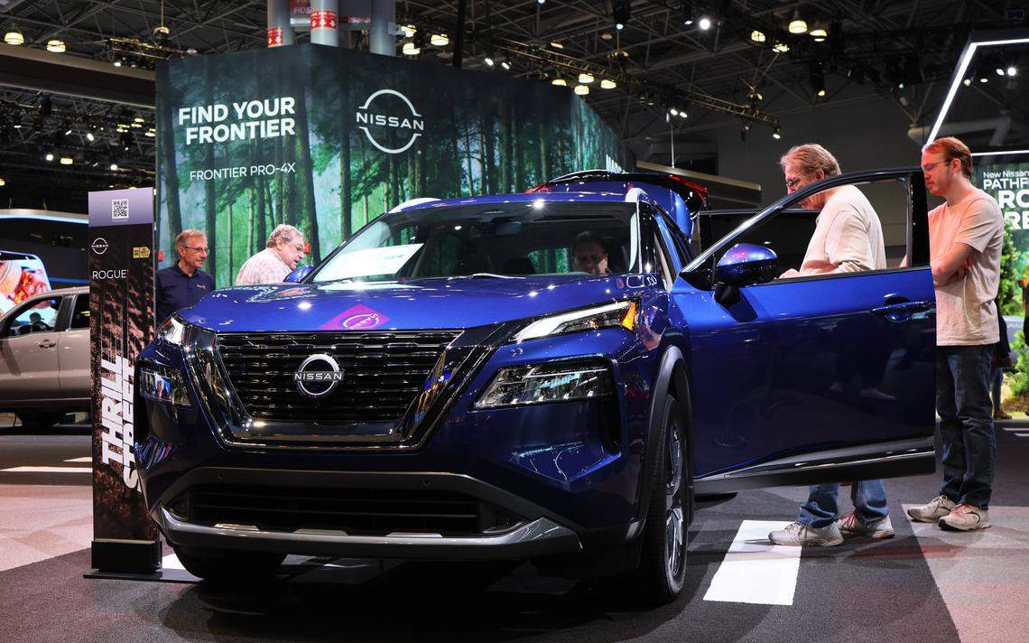 انخفاض أسهم نيسان بعد تقارير حول دراسة رينو بيع حصتها فيها