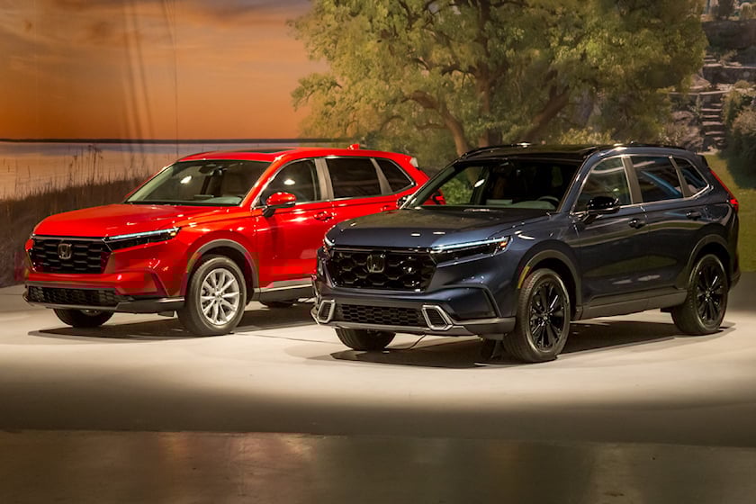 هوندا CR-V 2023 تصل بتصميم شرس وتقنيات جديدة ومحركات محسنة