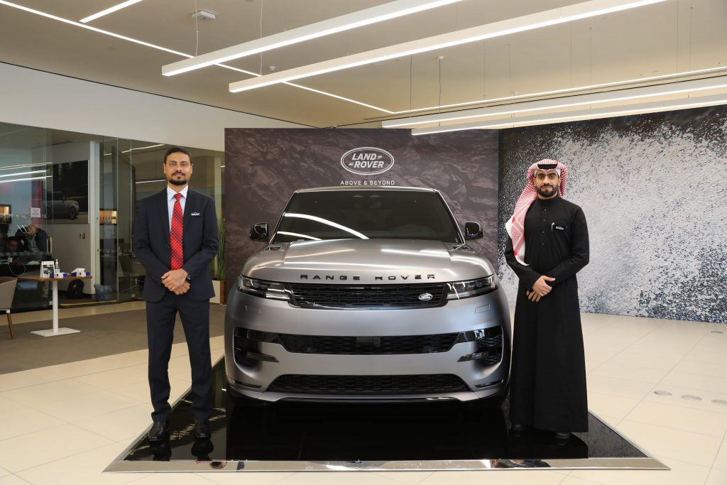 تقديم رينج روفر سبورت الجديدة في السعودية حصرياً في الرياض