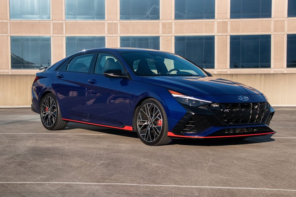 هيونداي وكيا يستدعيان أكثر من 130 ألف سيارة بسبب مشكلة في ناقل الحركة