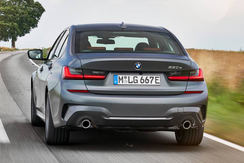 بي ام دبليو الفئة الثالثة 2022