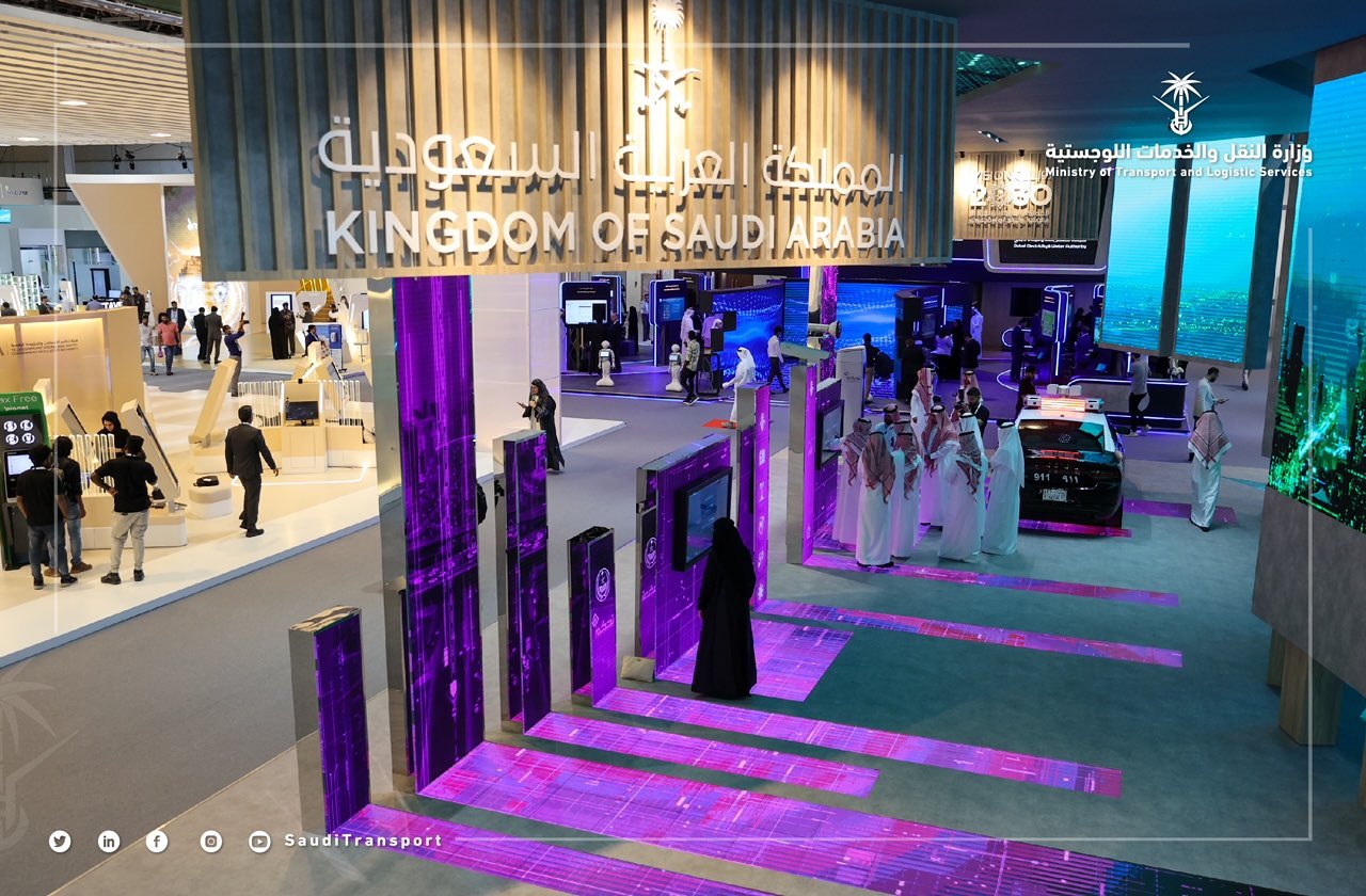 حلول ذكية للنقل والسلامة المرورية في جناح السعودية بمعرض جايتكس 2022