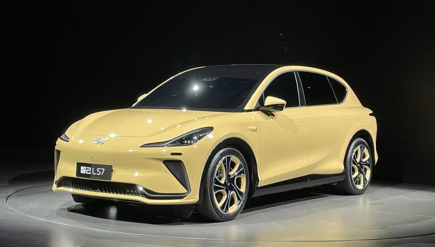 ظهور IM LS7 لأول مرة في الصين و3000 طلب حجز في أول ساعة