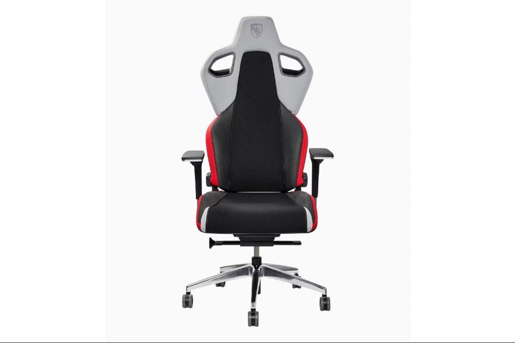 بورشة تقدم مقعد جديد يعتبر مثالي للمكاتب وعشاق الألعاب