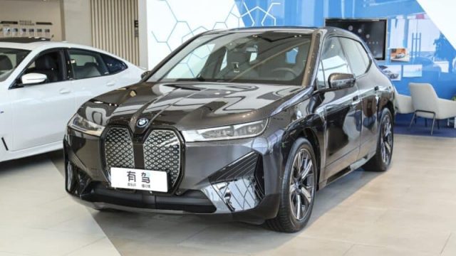 BMW باعت أكثر من 40 ألف سيارة كهربائية في الصين في 2022 بزيادة 95٪