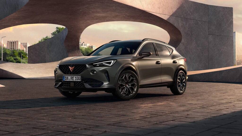 كوبرا فورمينتور VZ تحصل على اصدار جديد بمحرك بنزين وآخر هجين ولمسات مثيرة