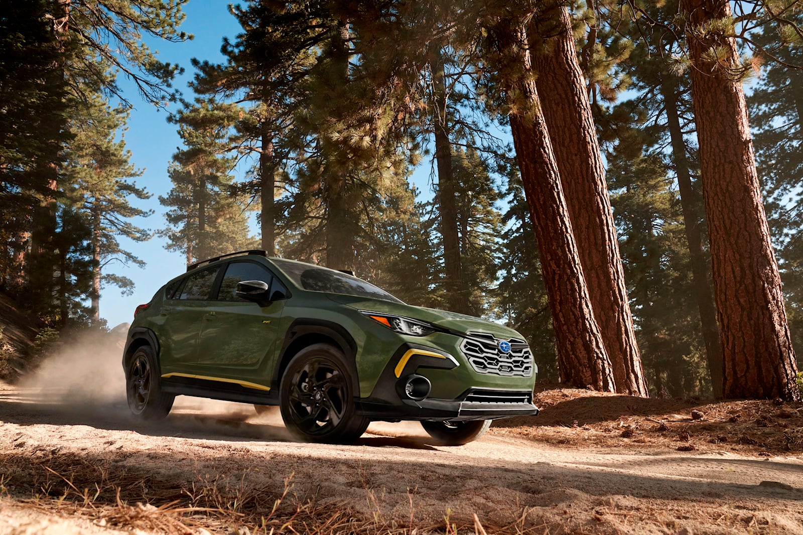 سوبارو كروستريك 2024 تصل بمحرك 2.5 لتر جديد واصدار رياضي