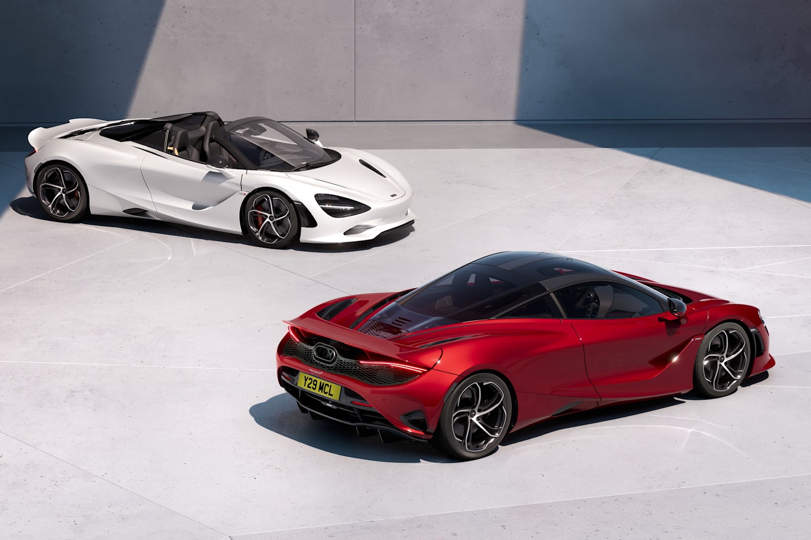 ماكلارين 750 إس كوبيه وسبايدر يظهران لأول مرة بتصميم مميز والمزيد من القوة