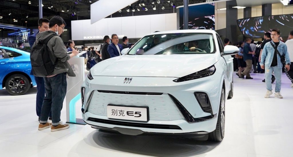 بويك إلكترا E5 تحصل على 8000 حجز في 10 أيام في الصين