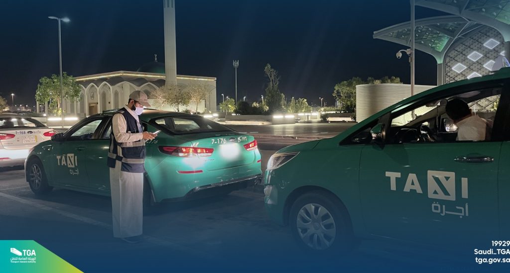 أكثر من 10 آلاف عملية فحص لأنشطة الحافلات والشاحنات والأجرة بالمدينة المنورة