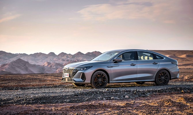 شيري أريزو 8 أحدث سيارة سيدان تقدم في السعودية