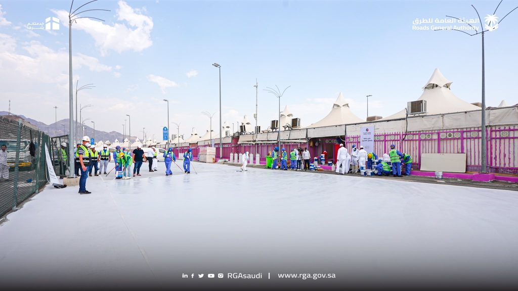 تجربة تقنية تبريد الطرق لأول مرة في المشاعر المقدسة وجولات ميدانية