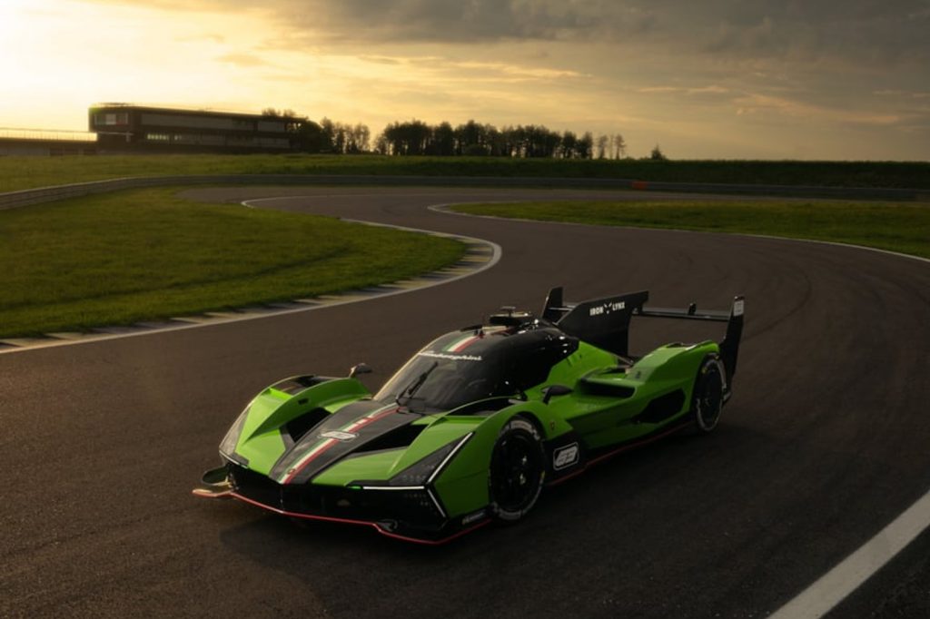 الصاروخ المثير لامبورجيني SC63 ينطلق في جودوود لتحدي فيراري في لومان