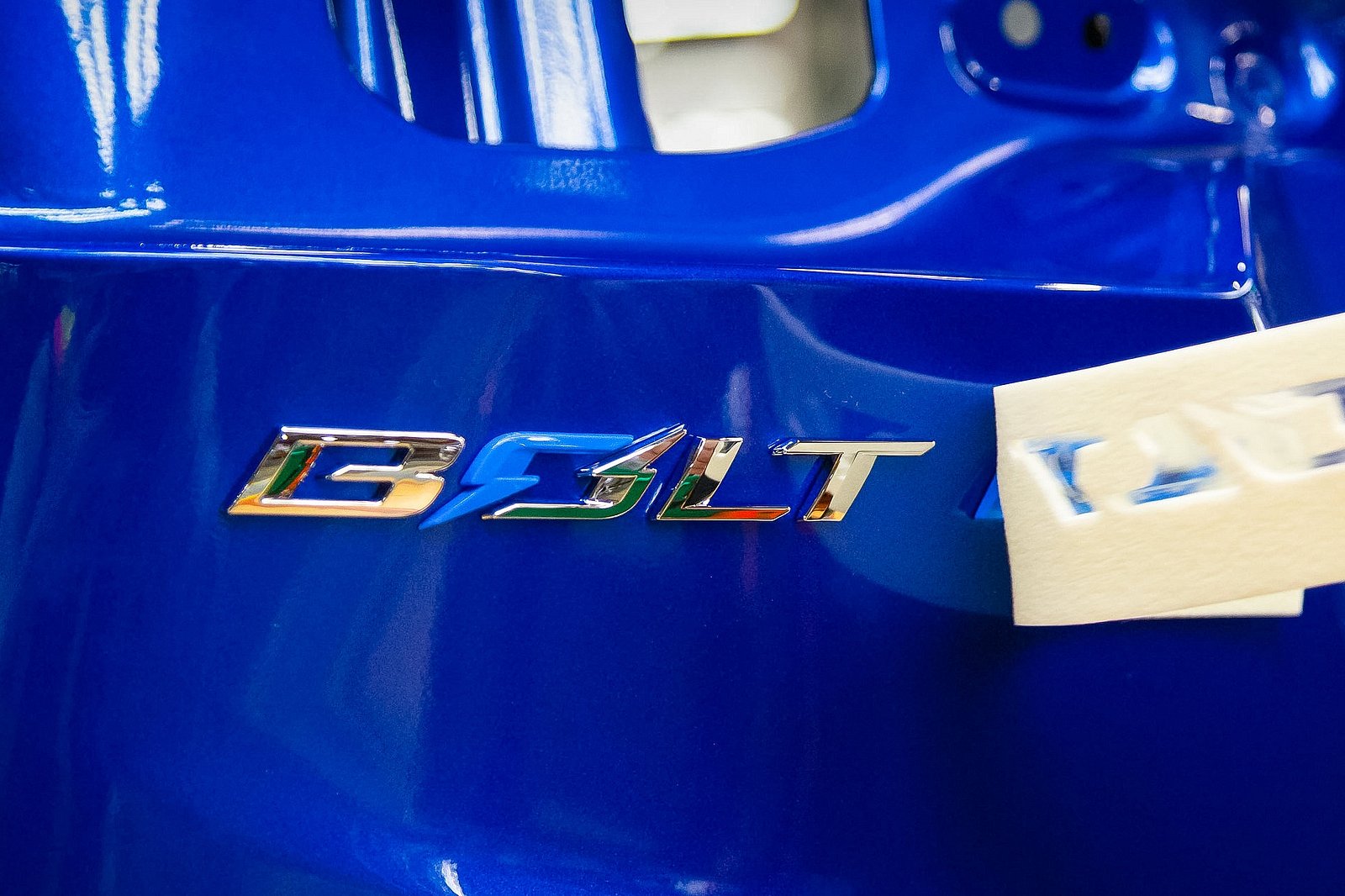 رسمياً: شفروليه بولت الكهربائية الجديدة كليًا قادمة فى الطريق