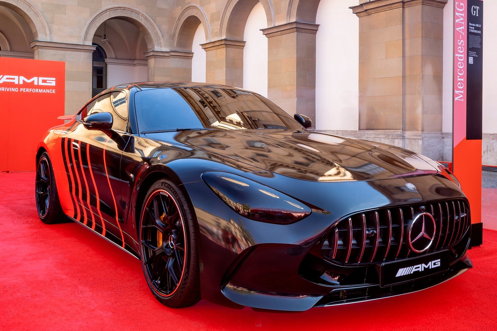 الكشف عن مرسيدس AMG GT Concept E Performance الرياضية الهجينة بقوة 800 حصان