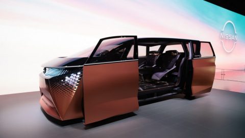 نيسان هايبر تورير سيارة فان كهربائية صغيرة فاخرة من المستقبل