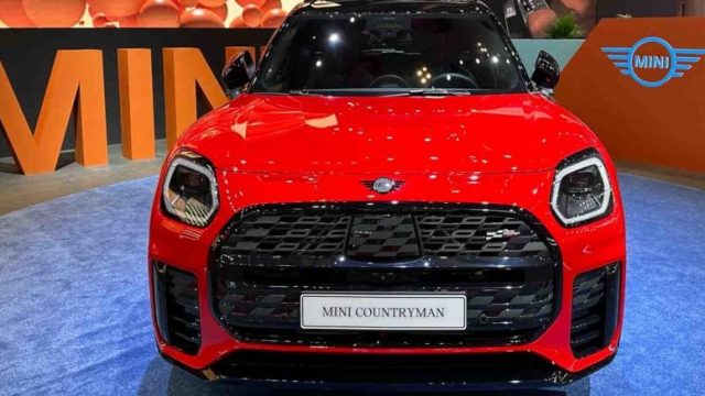 معرض جنيف قطر : العرض الأول لميني كنتريمان S JCW في الشرق الأوسط