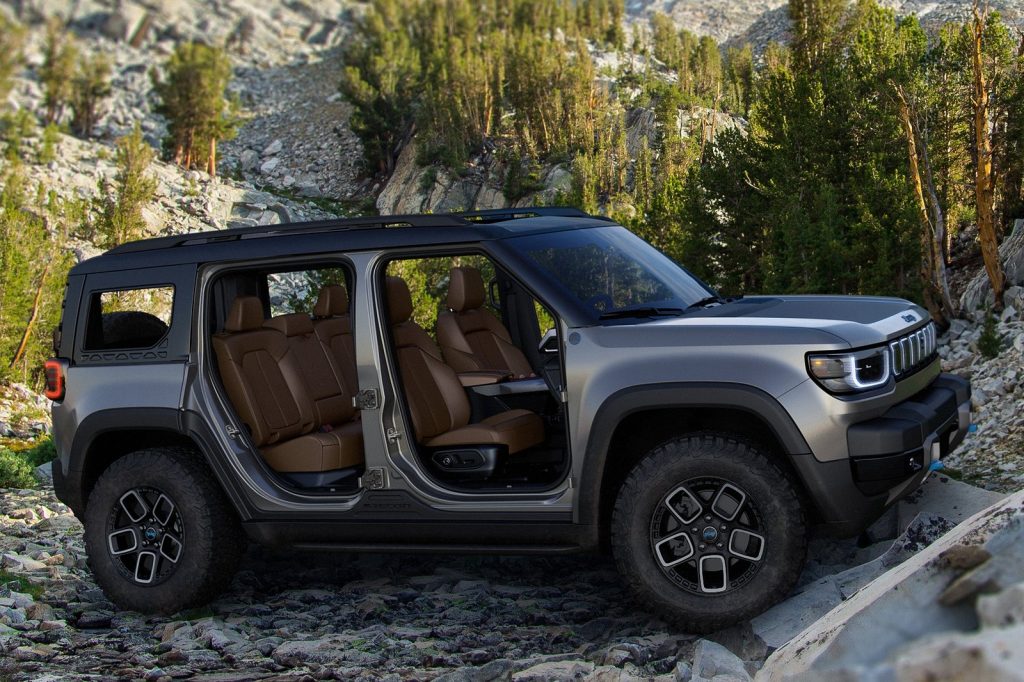 ستلانتيس تصنع شاحنة جديدة متوسطة الحجم في مصنع جيب شيروكي القديم