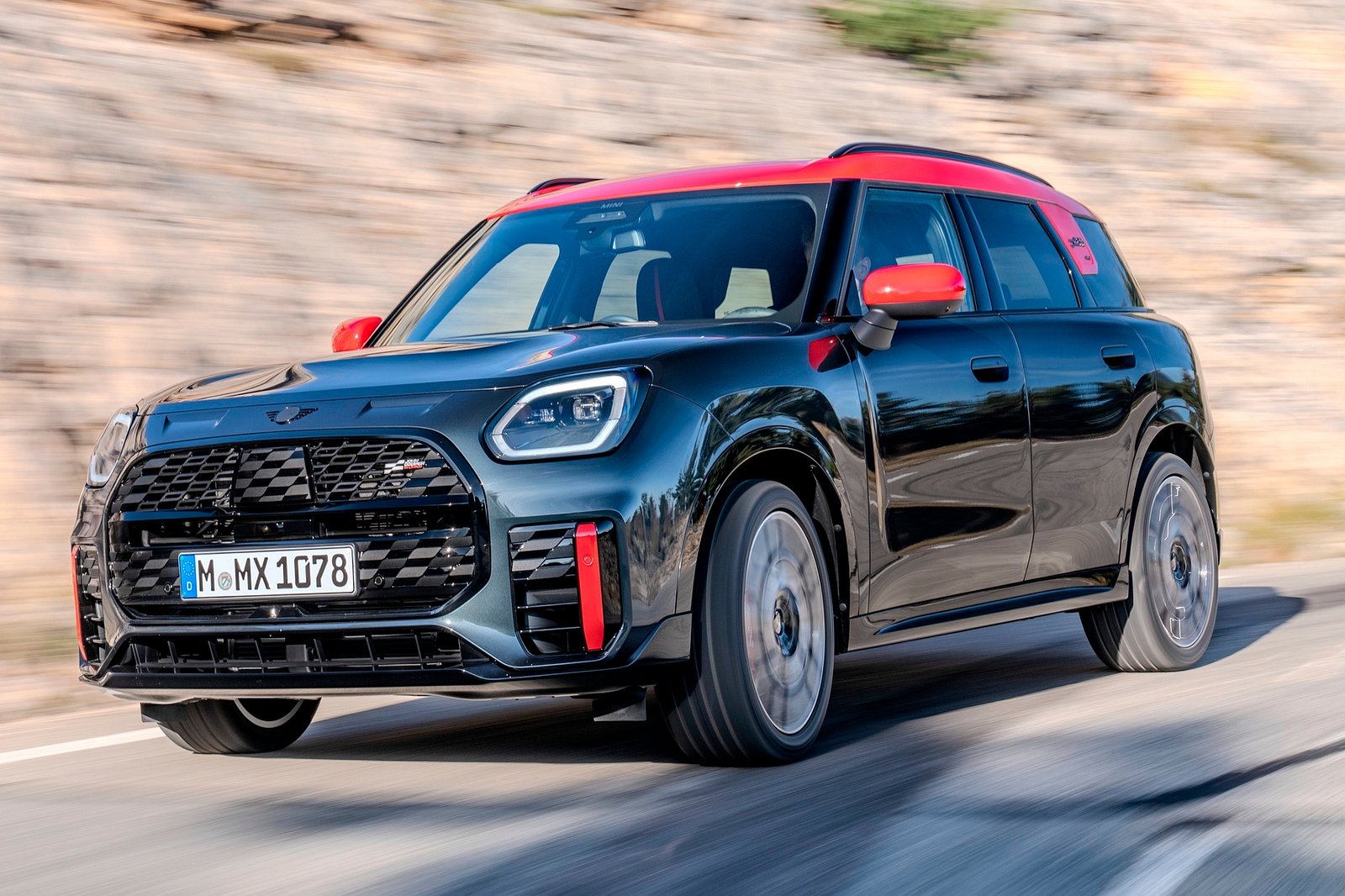 الكشف عن ميني JCW كونتريمان 2025 بقوة 312 حصان وسعر 47 ألف دولار