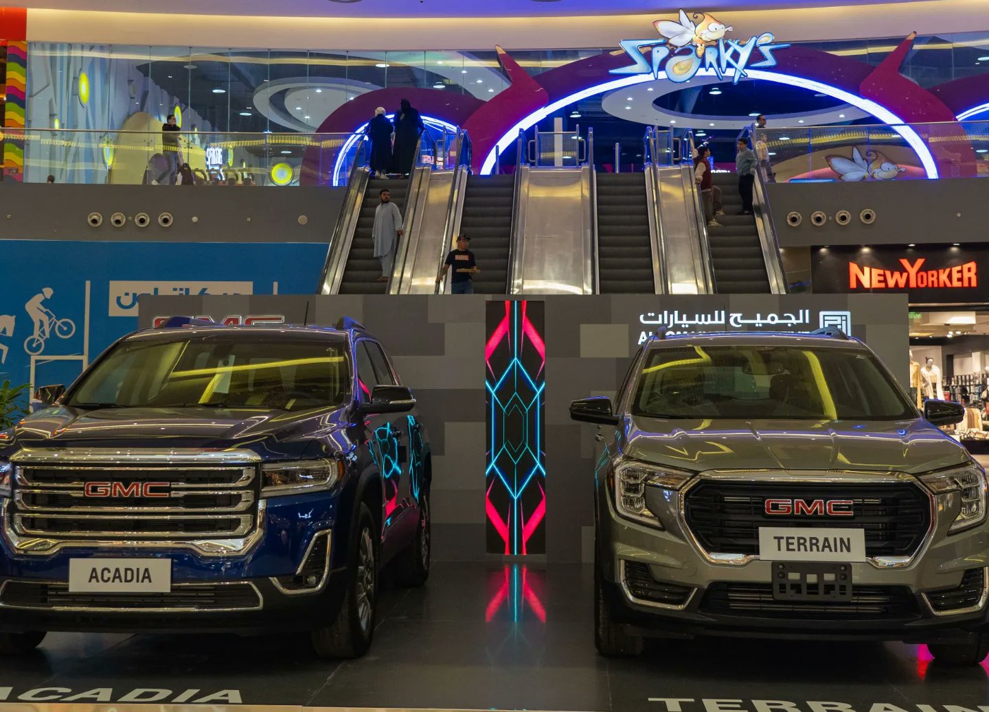 الجميح تعرض جي إم سي أكاديا وتيرين وشيفروليه كابتيفا بالنخيل مول والرياض بارك