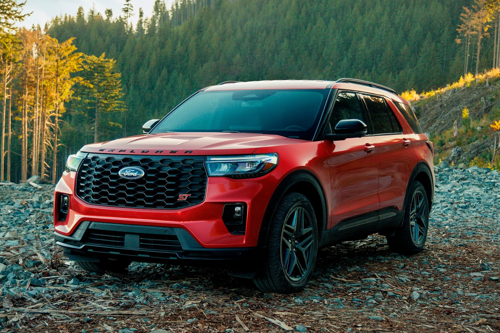 ظهور فورد إكسبلورر 2025 لأول مرة بتصميم جديد وتقنيات متطورة