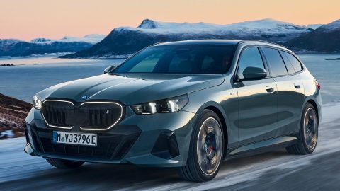 الكشف عن BMW الفئة الخامسة وi5 تورينج بحجم أكبر من السابق ومزيد من العملية