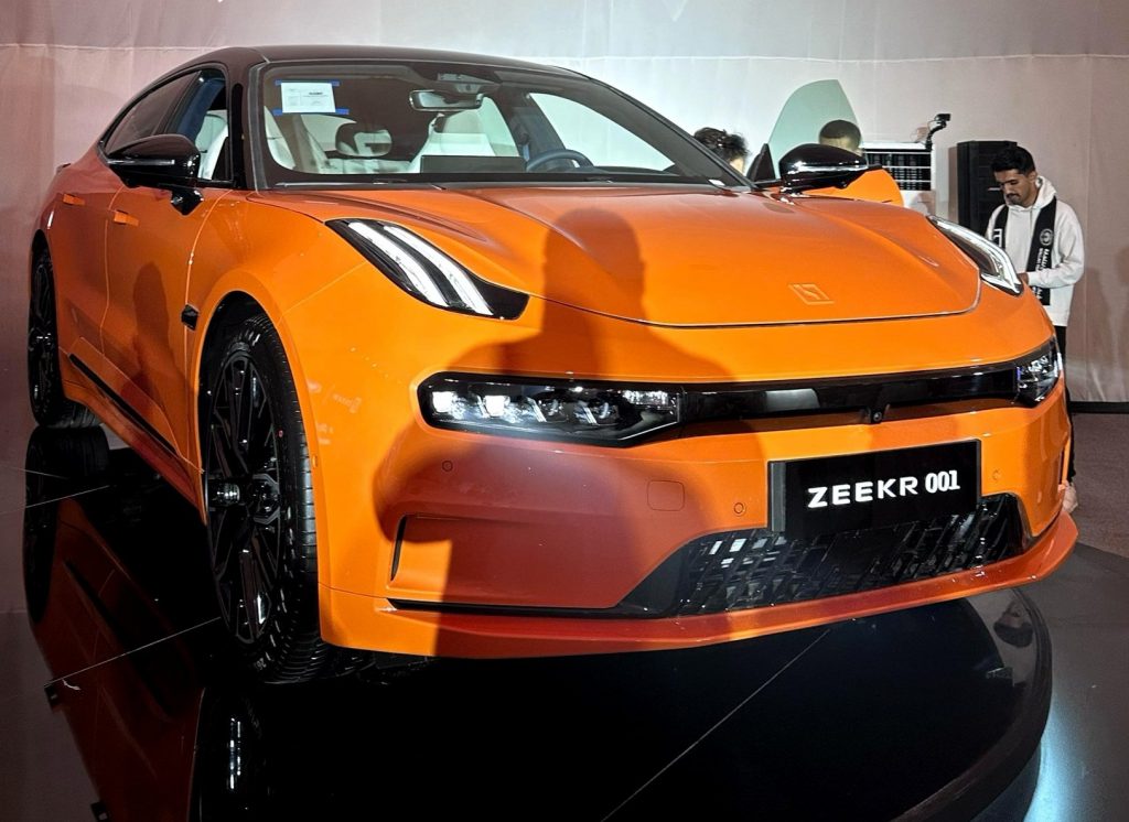 مواصفات وأسعار زيكر 001 الجديدة في السعودية