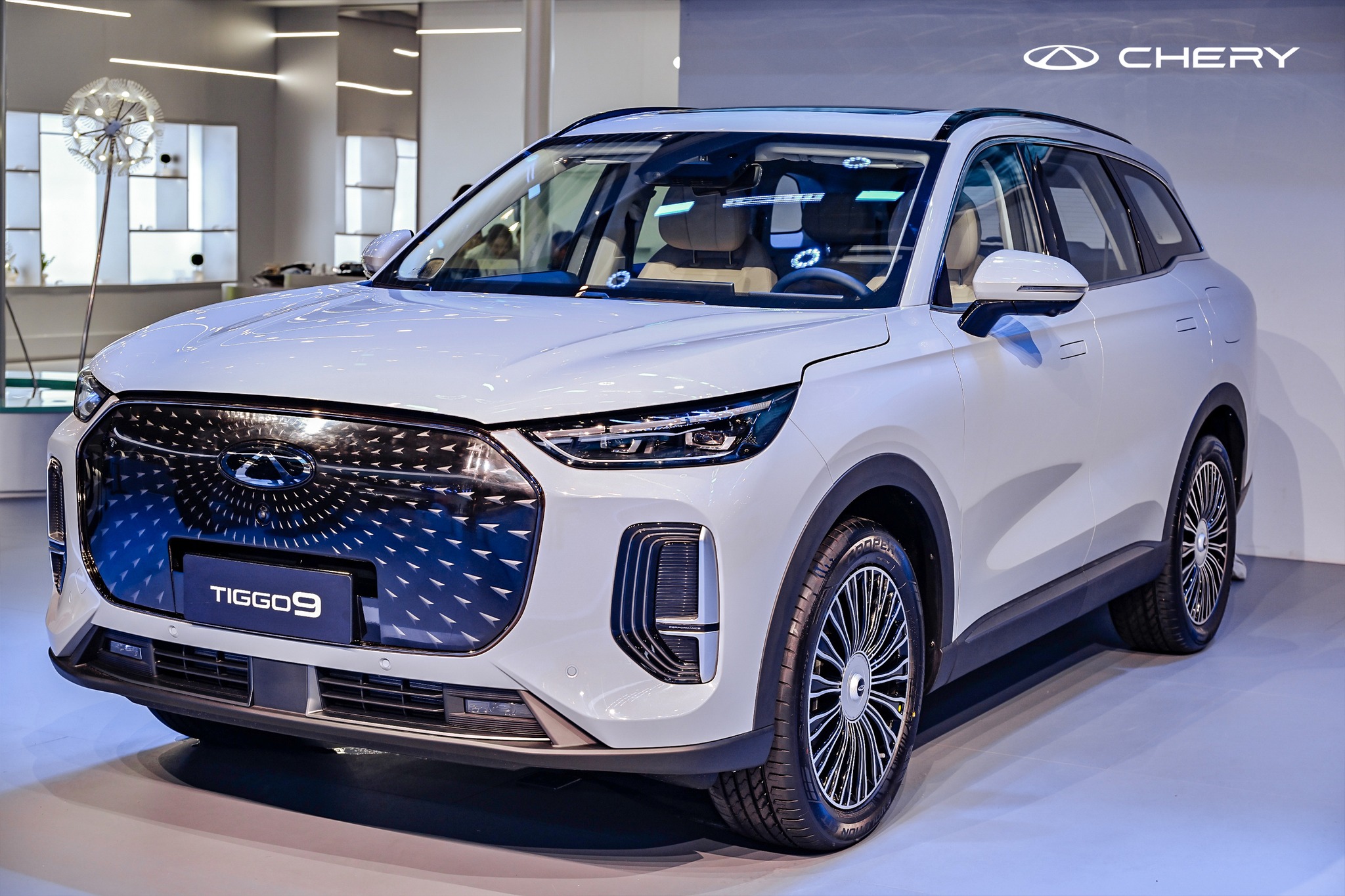 ظهور شيري تيجو 9 الهجينة لأول مرة عالميًا في معرض بكين للسيارات 2024