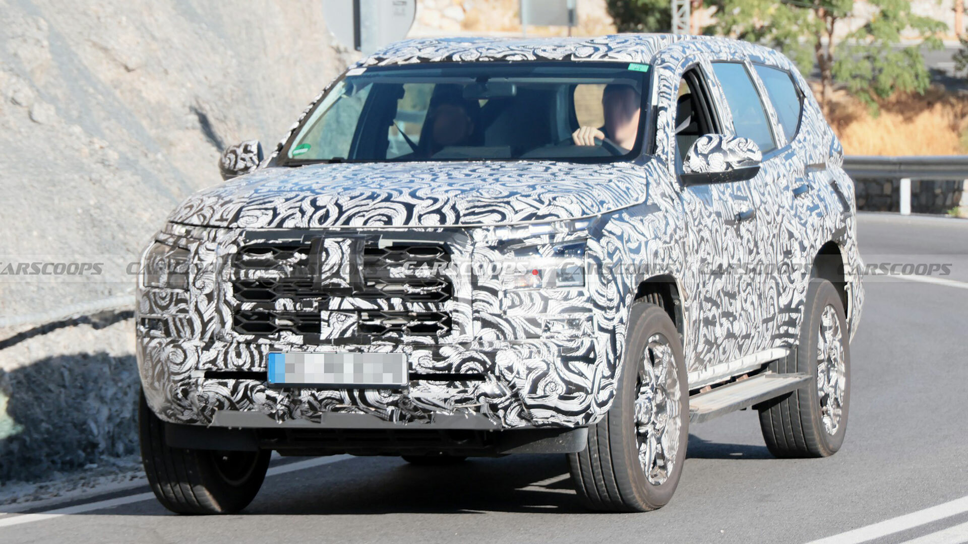 ميتسوبيشي باجيرو سبورت ستظهر بنسخة فيس ليفت جديدة تعتمد على طرازات تريتون