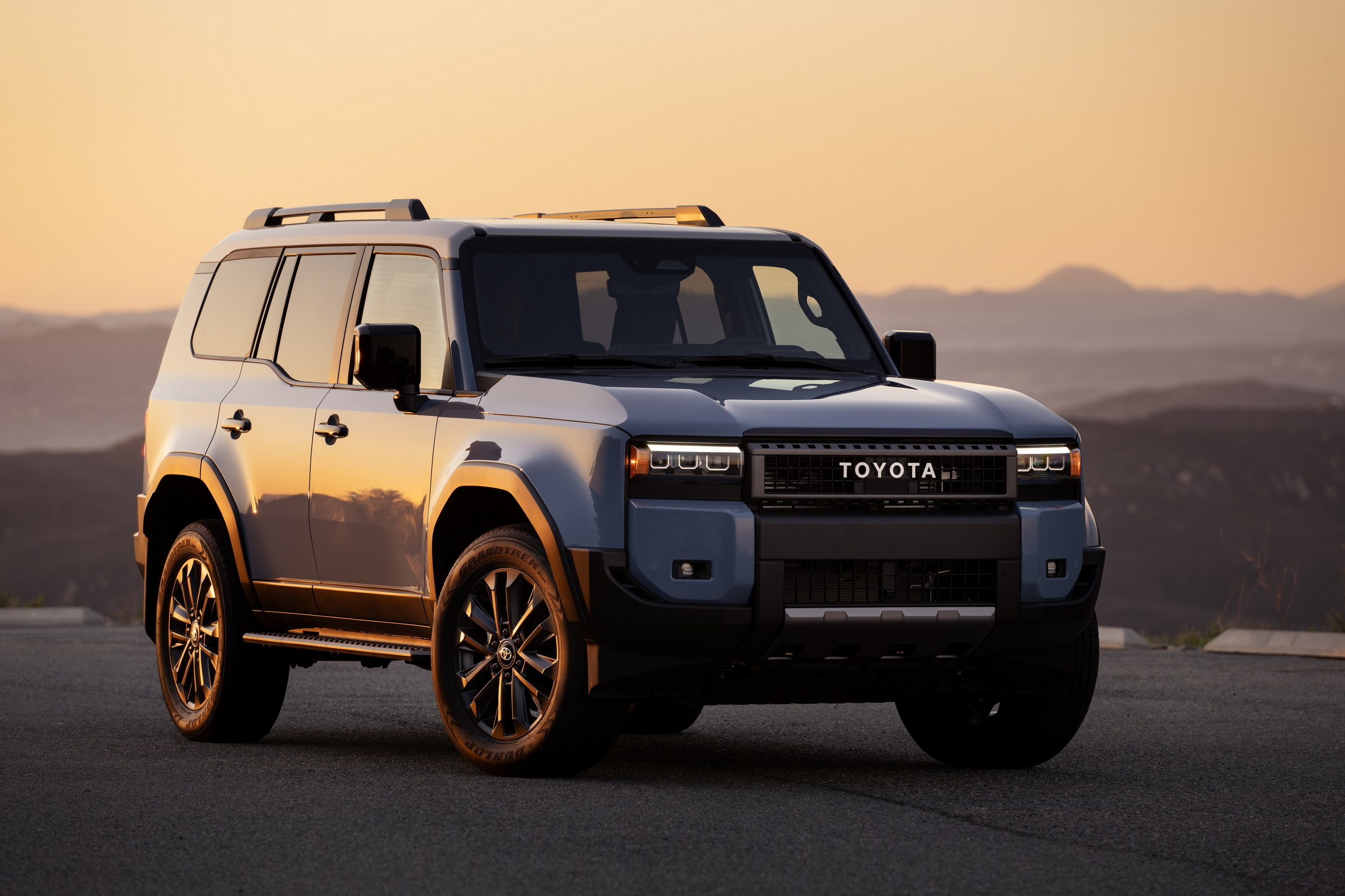 تويوتا لاند كروزر 2025 توقف تقديم الاصدار الأول وسعرها الآن يبدأ من 56,450 دولار