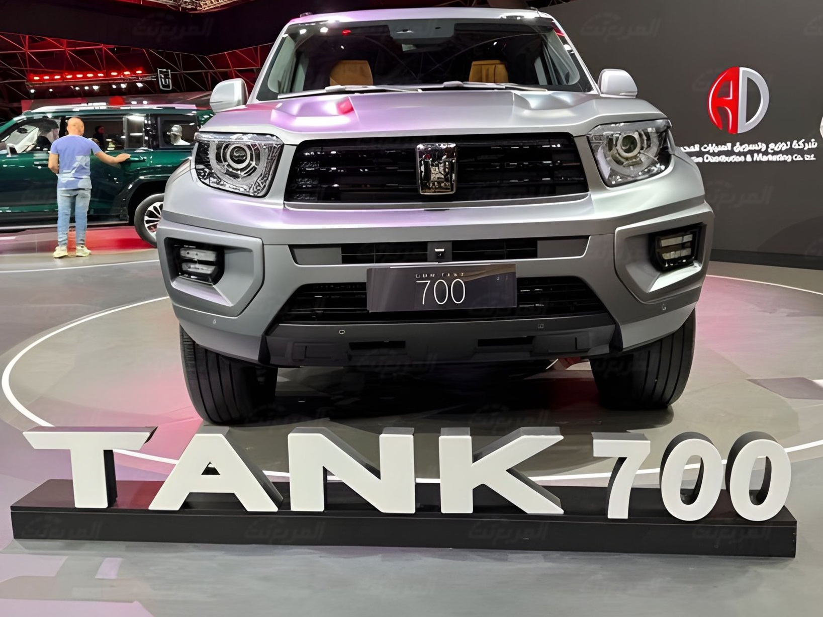 تانك 700 القوية تعلن عن نفسها في معرض جدة الدولي للسيارات
