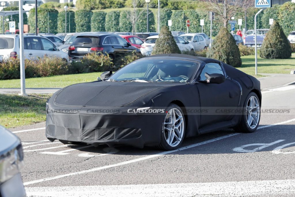 فيراري روما كوبيه تخرج من الخدمة وظهور خليفتها المحتمل