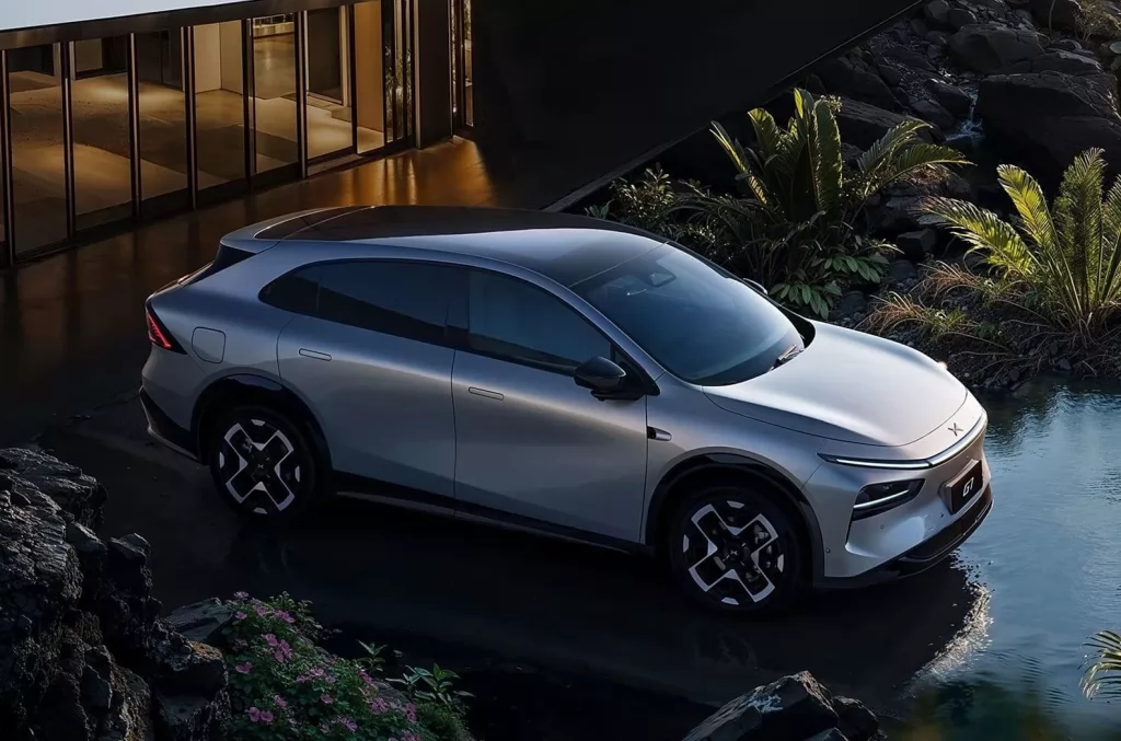 إكسبنج جي 7 أحدث سيارة كهربائية مطروحة في السوق الصيني