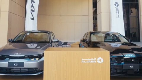 الجبر تنظم تجارب قيادة لكيا بمنتدي ومعرض العمران والعقار وجامعة الإمام عبدالرحمن