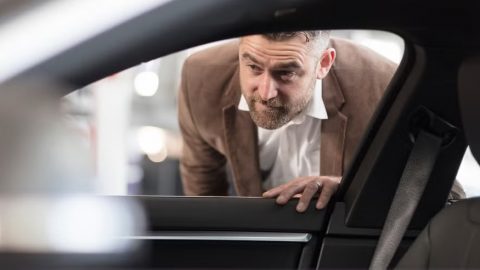 كيف تشتري سيارتك الجديدة بثقة وذكاء؟