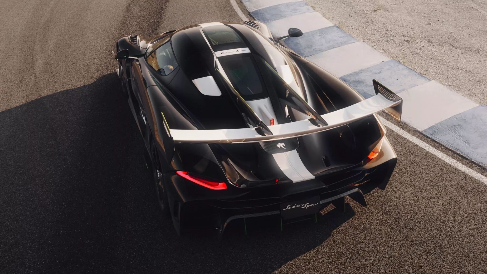      Koenigsegg-Sadairs-Spear-12-copy-2048x1152-1.webp