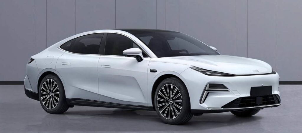 جيلي جالاكسي تضيف نسخة كهربائية بالكامل لسلسلة السيدان ستارشاين 8