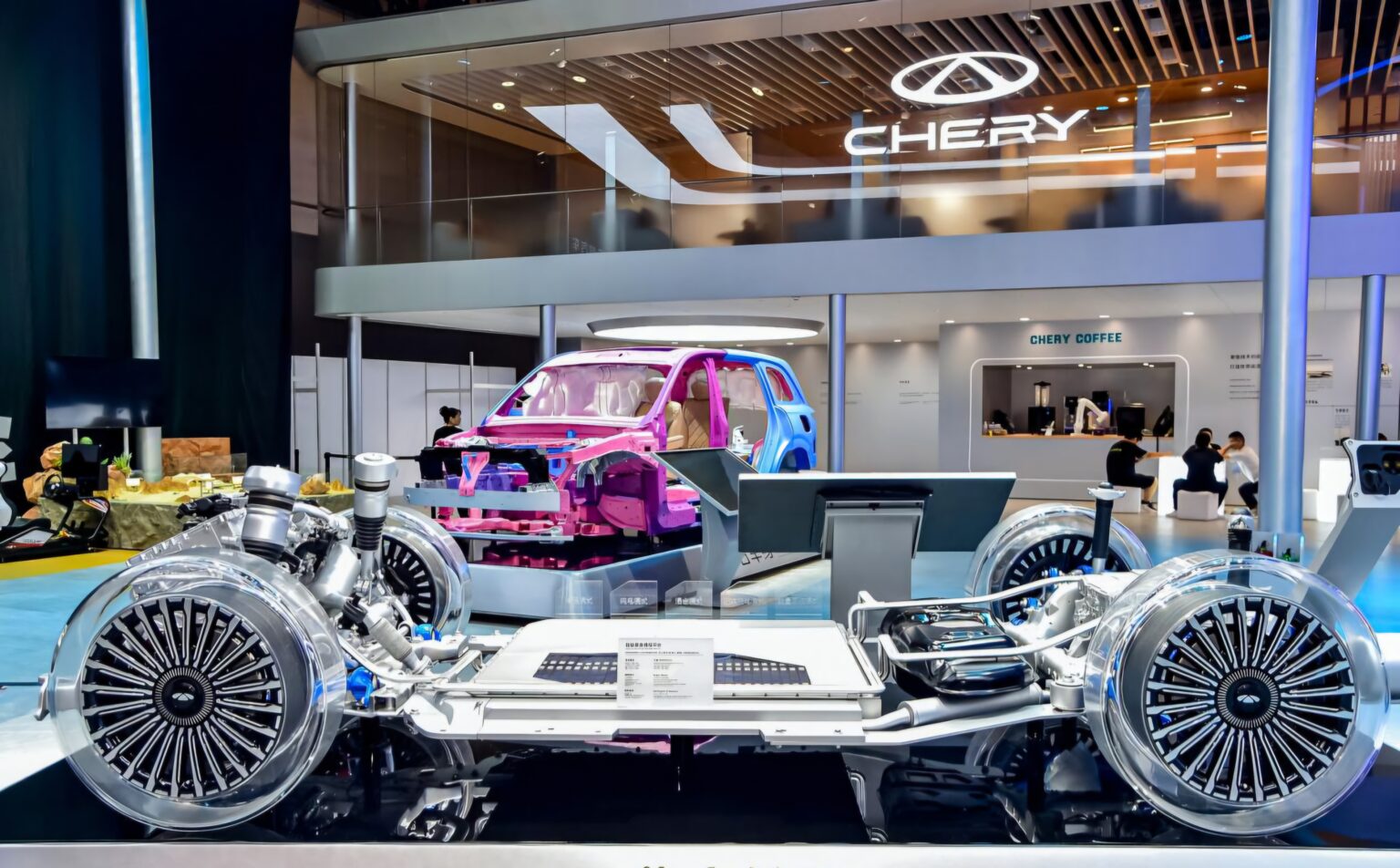 شيري تصدر سيارات أكثر من مبيعاتها المحلية في أغسطس 2025