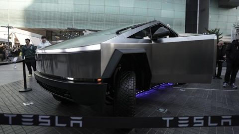 تسلا سايبرترك قادمة إلى السعودية ودبي وهذا لا يزال يُمثل مشكلة للشركة