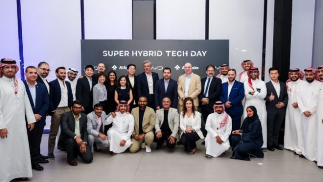 الفطيم بي واي دي السعودية تطلق يوم تكنولوجيا السيارات الهجينة الأول في المنطقة