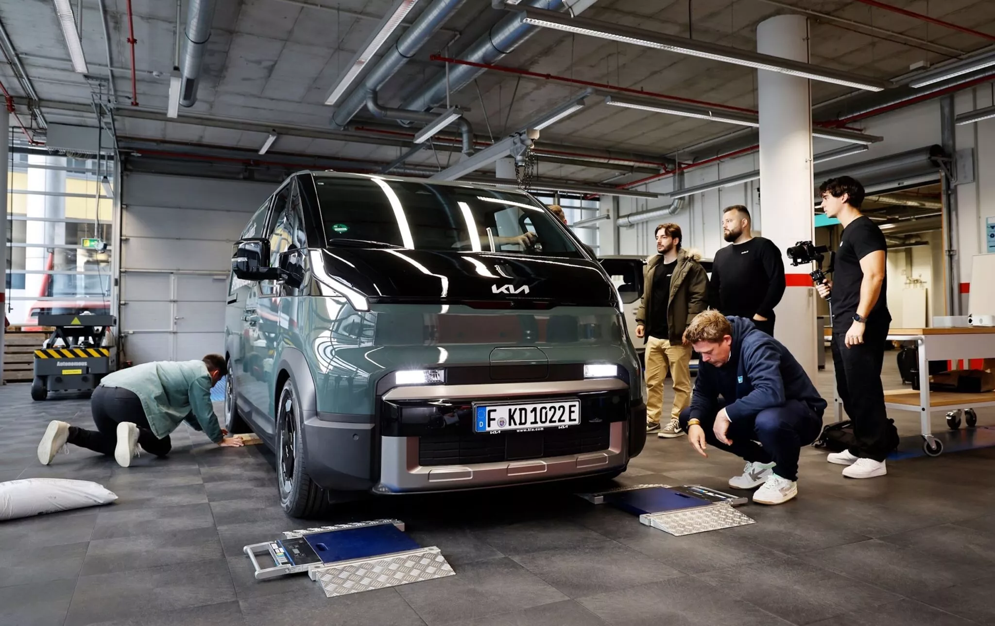 شاحنة كيا PV5 تحقق رقم قياسي لأكبر مسافة بشاحنة كهربائية في جينيس ريكورد