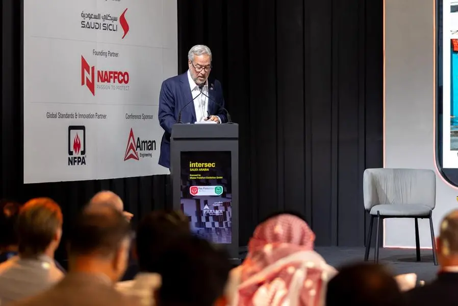 معرض سعودي يسلط الضوء على مخاطر المركبات الكهربائية